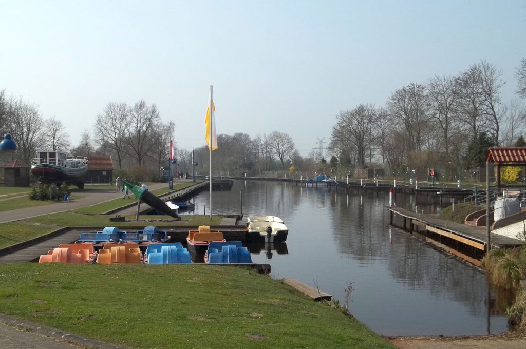 Der Bootsanleger am Timmeler Meer
